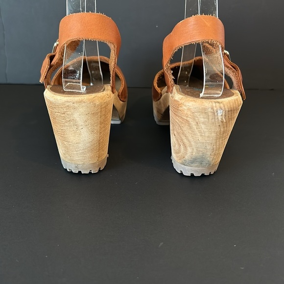 MIA brown wooden and leather clogs size 11 (41) - Picture 6 of 10